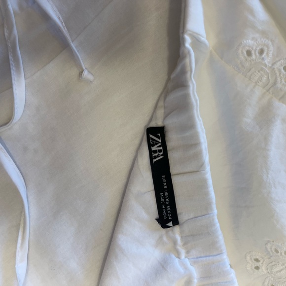 Zara white embroidered mini dress, open back size extra small - Picture 5 of 5